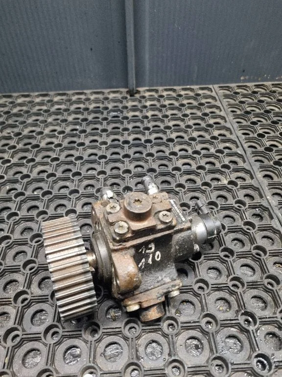 Fuel injection high pressure pump – Opel Vectra C (2002-2005)