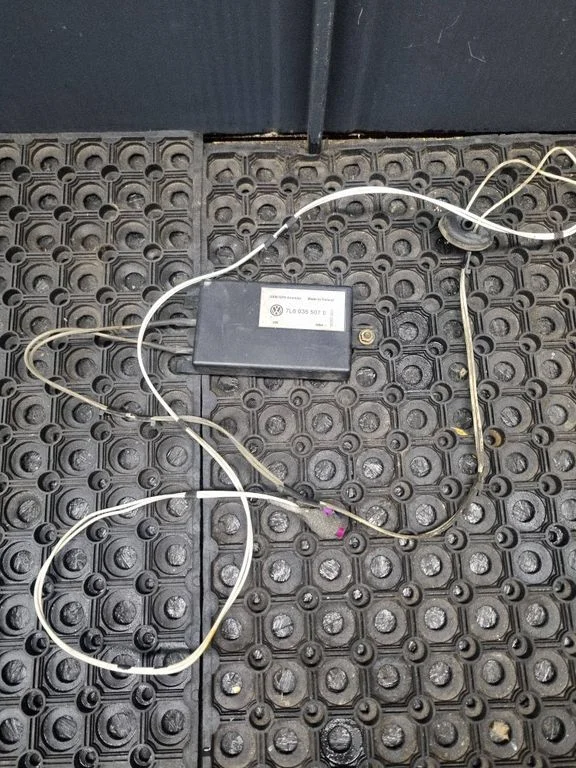 Aerial antenna amplifier 7L6035507E