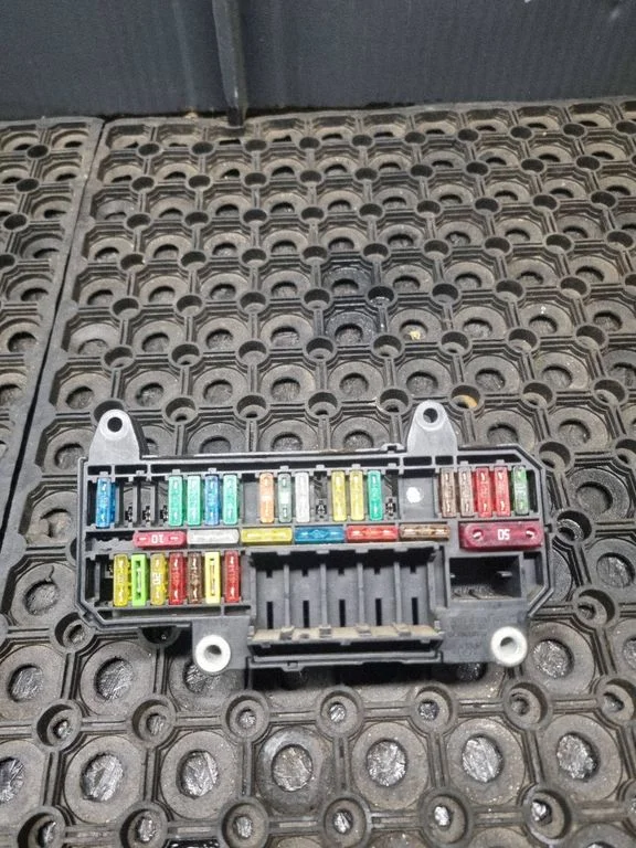 Fuse box set – BMW 7 Series E65 E66 (2001-2008)