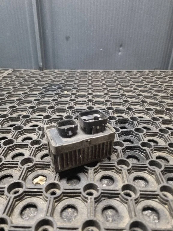 Glow plug pre-heat relay – Opel Insignia A (2008-2017)