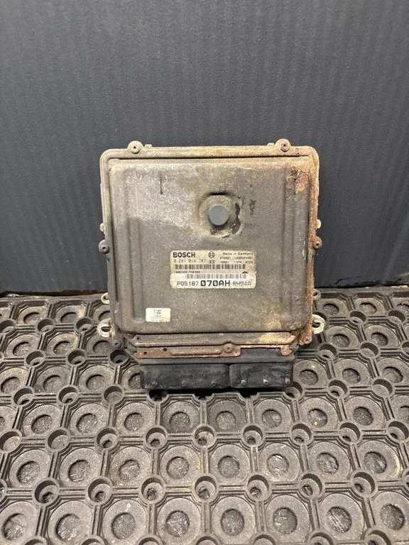 Engine control unit/module – Chrysler Grand Voyager V (2007-2015)