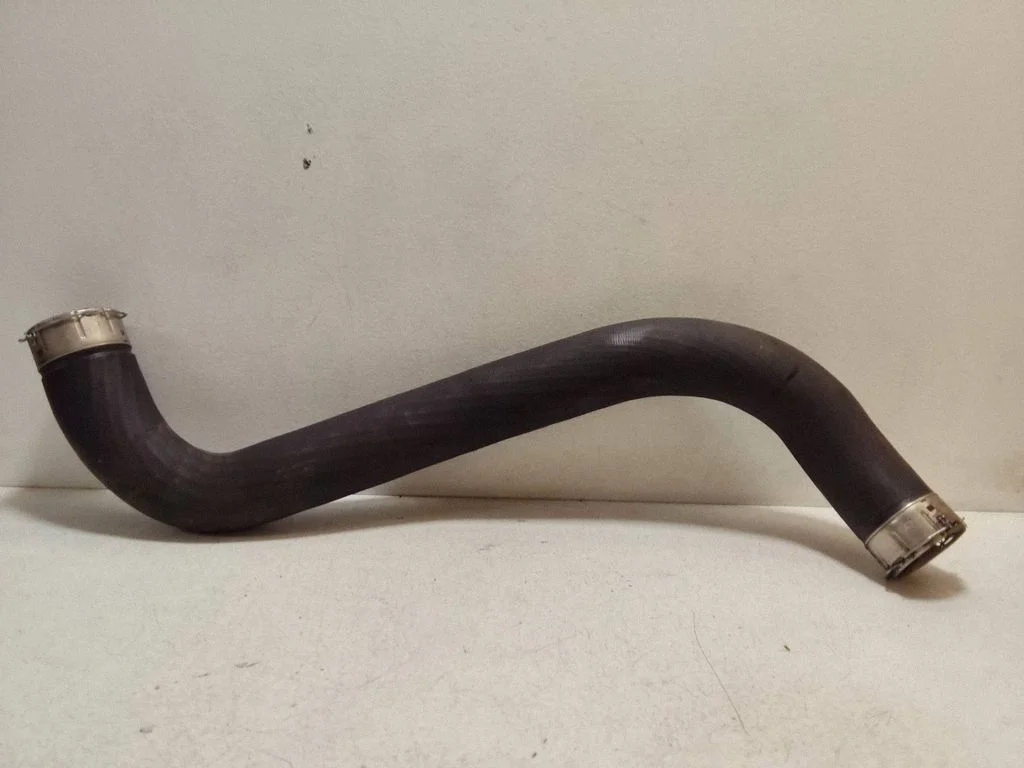 Vahejahuti voolik (-ud)/ toru (-d) – Ford Ranger IV (2022-)