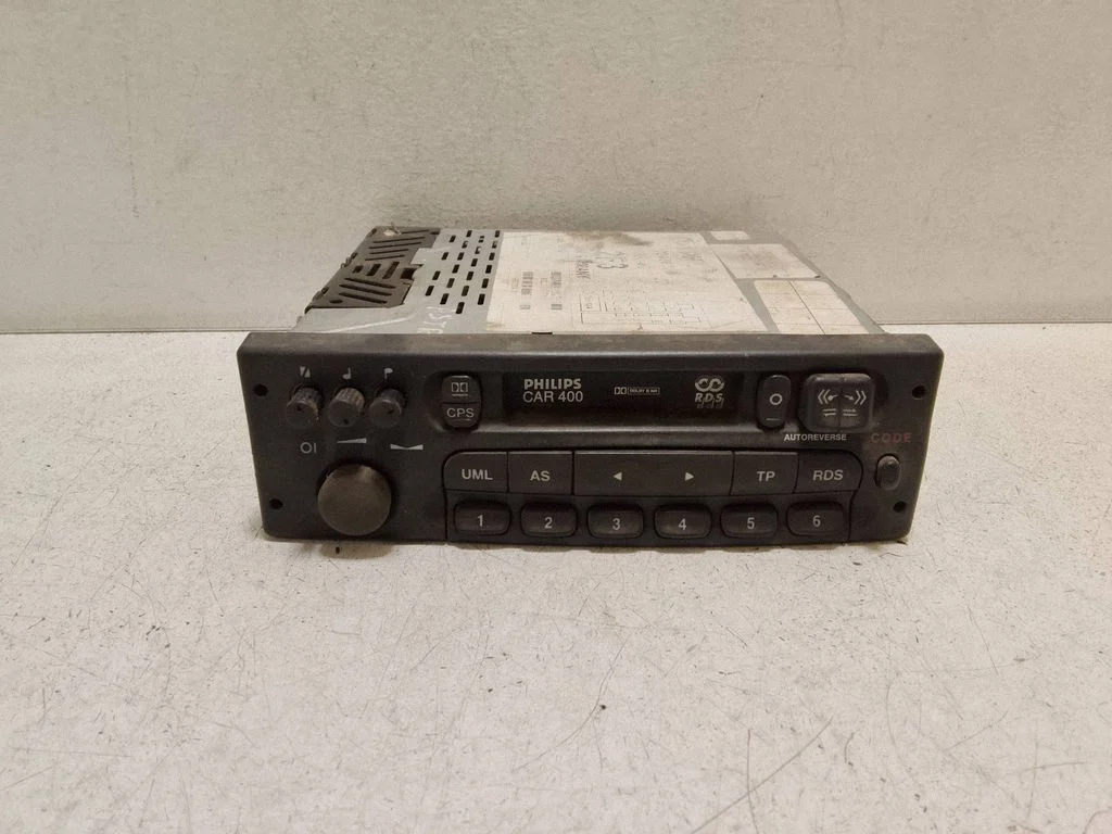 Radio/CD/DVD/GPS head unit 09136105