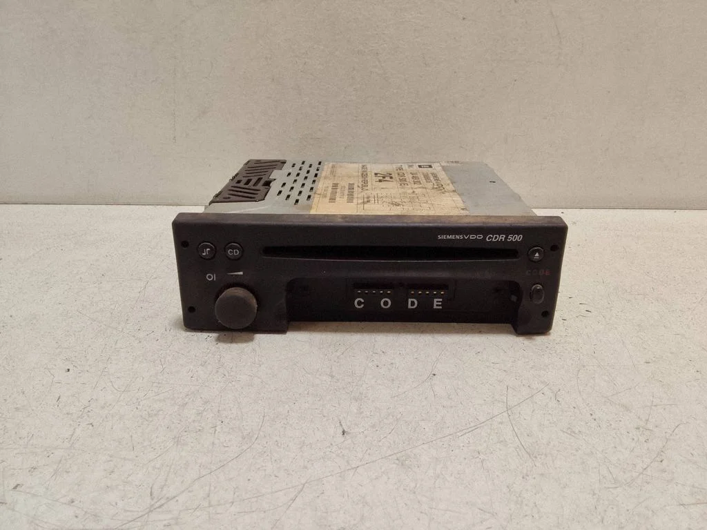 Radio/CD/DVD/GPS head unit 24469302