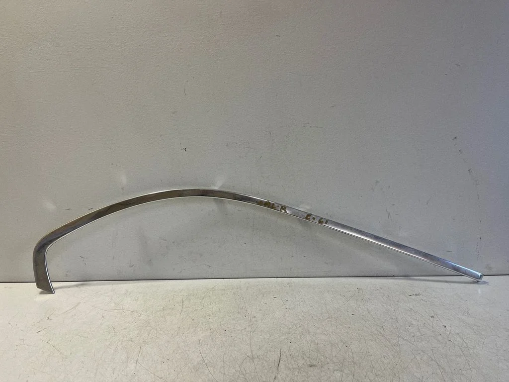 Rear side glass trim – BMW 5 Series E60 E61 (2004-2010)