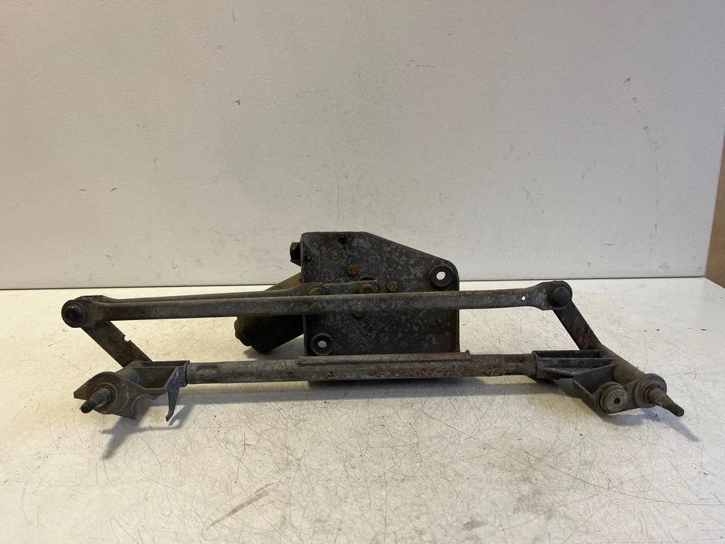Front wiper linkage and motor 53545202
