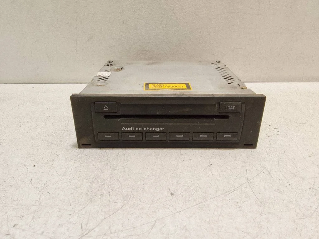 CD/DVD changer – Audi A4 S4 B6 8E 8H (2001-2005)