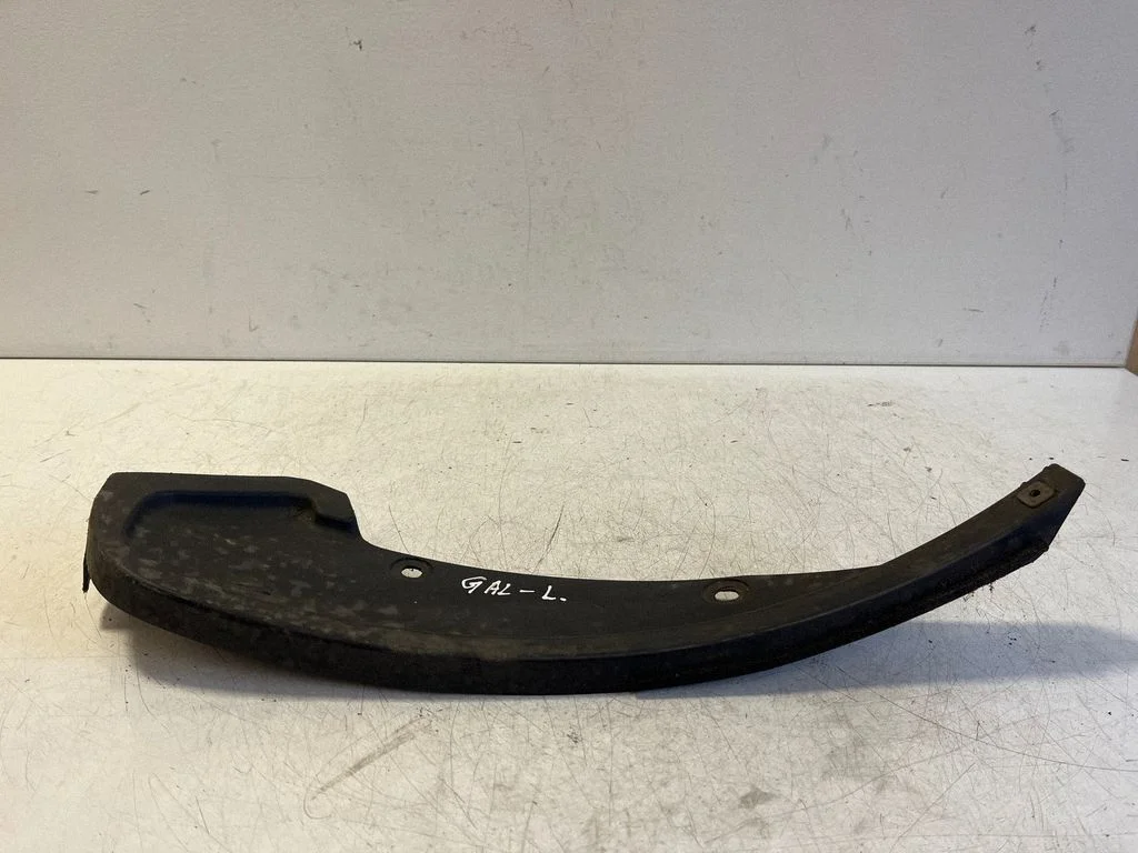 Tagumine porikaitse 5215344050 – Toyota Avensis Verso (2001-2009)
