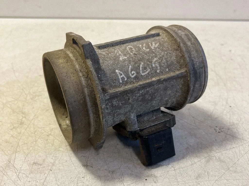 Przepływomierz powietrza 059906461G