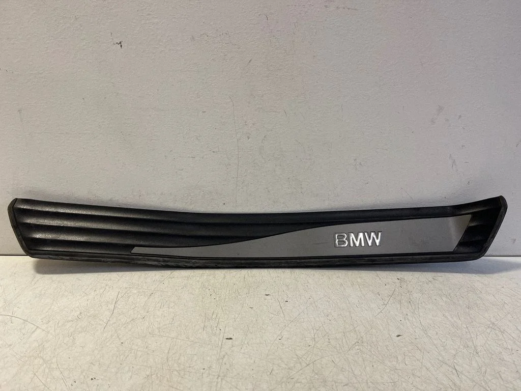 Tagalävise kate (sisemine) – BMW 5-seeria E60 E61 (2004-2010)