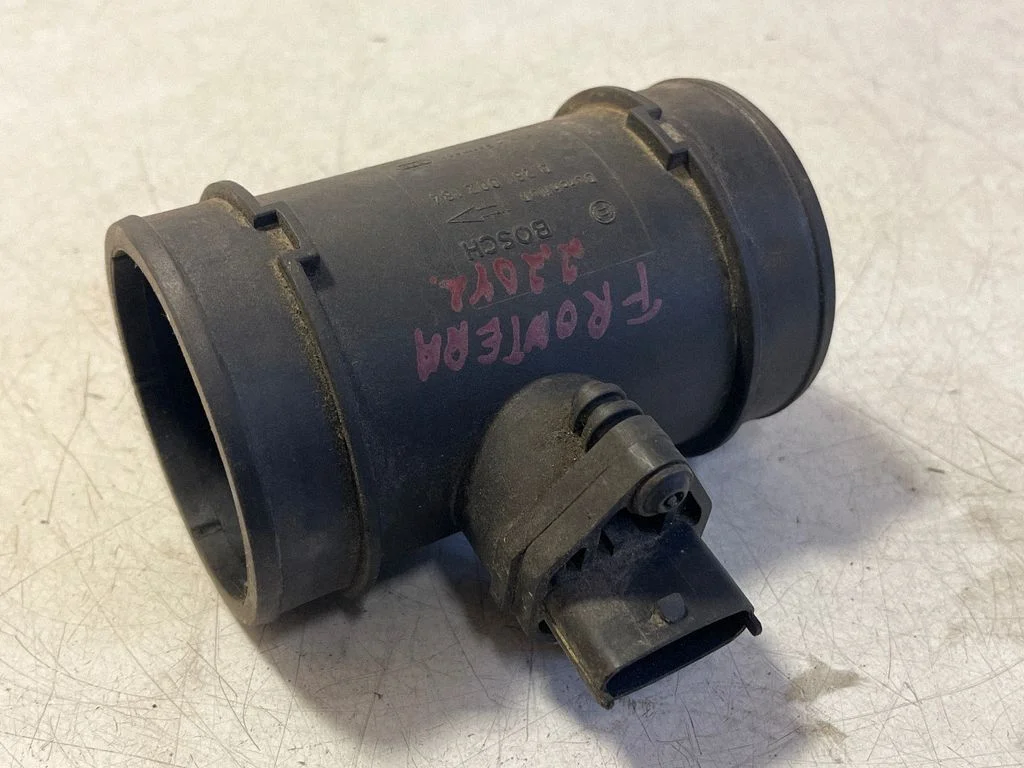 Przepływomierz powietrza 0281002184 – Opel Frontera B (1998-2004)