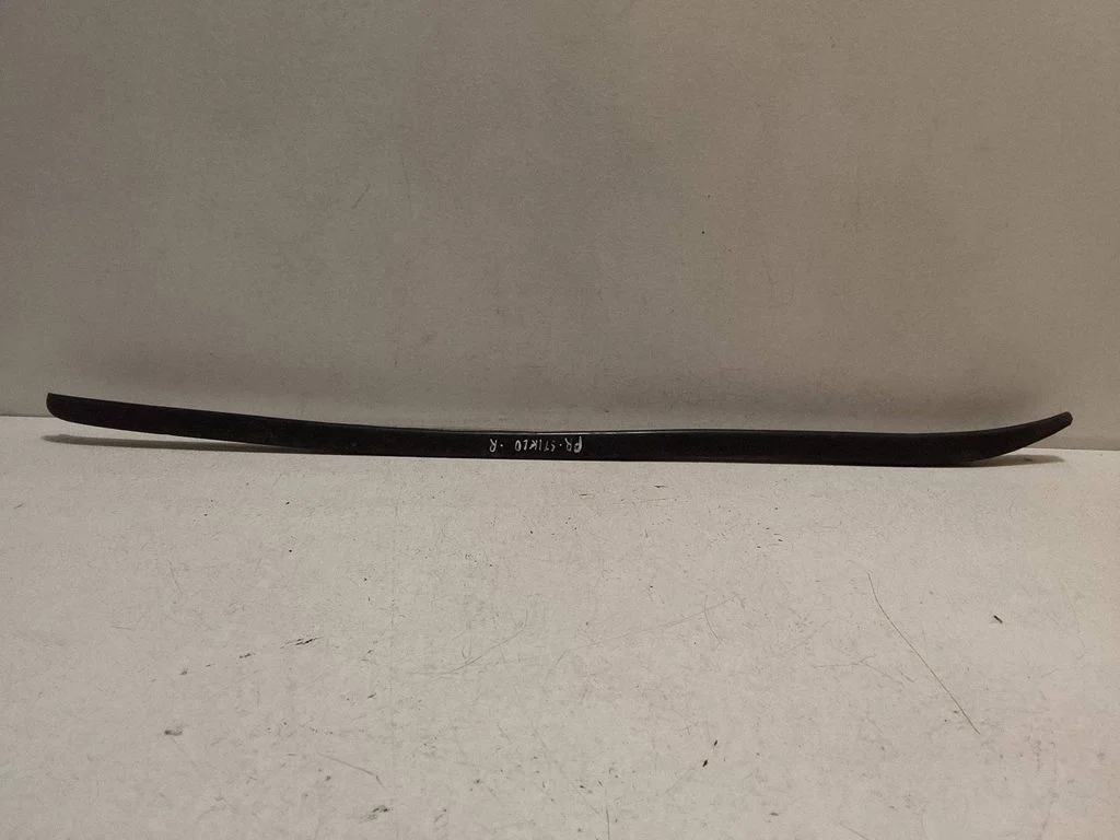 Listwa szyby przedniej – Audi A6 S6 C6 4F (2004-2011)