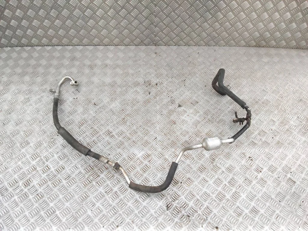 Kliimaseadme toru / voolik – Toyota Avensis T220 (1997-2000)