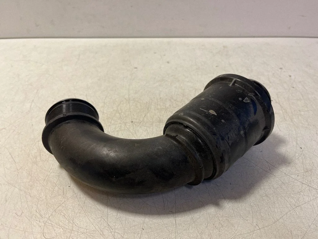 Vahejahuti voolik (-ud)/ toru (-d) – Ford Ranger IV (2022-)