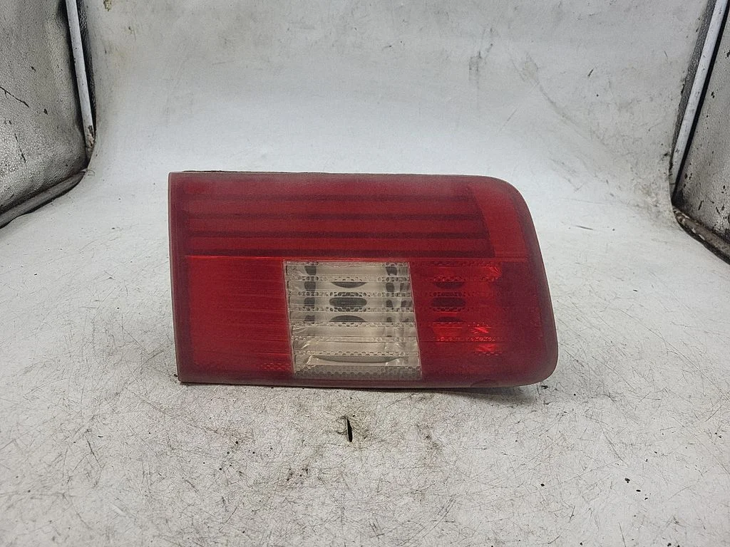 Tailgate rear/tail lights 6900217