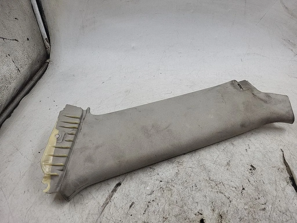 (C) pillar trim 8E9867288