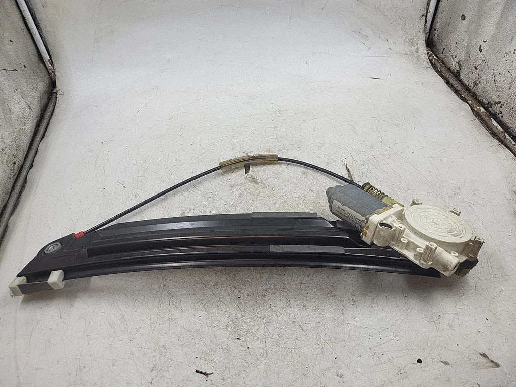 Rear door window regulator with motor – BMW 5 Series E39 (1996-2003)