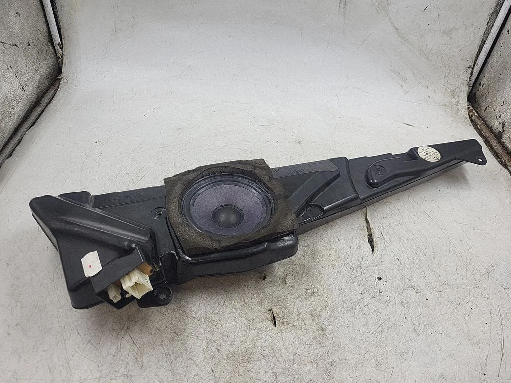 Front door speaker – BMW 5 Series E39 (1996-2003)