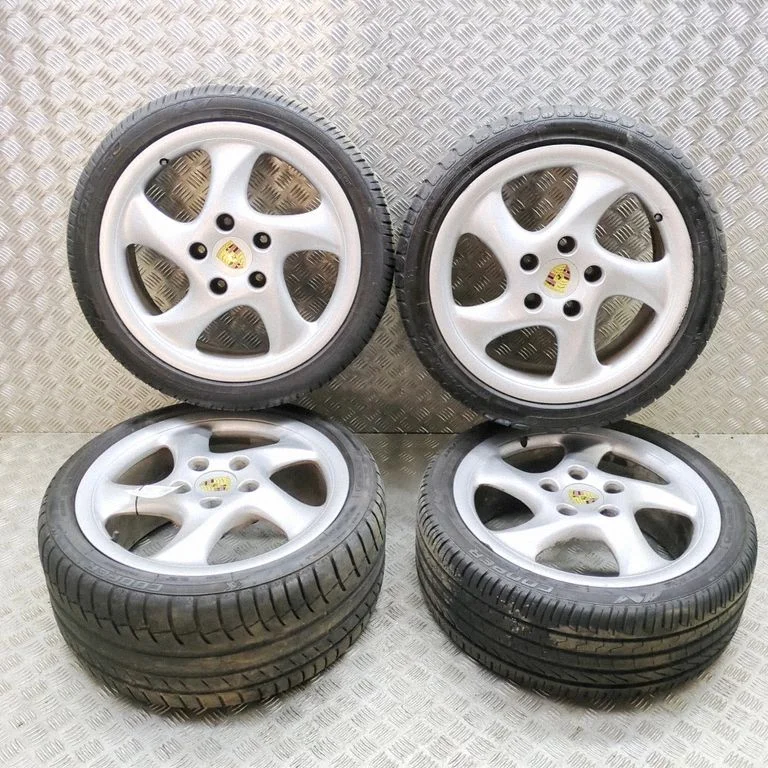 R18 valuvelg (-veljed) 99336213801