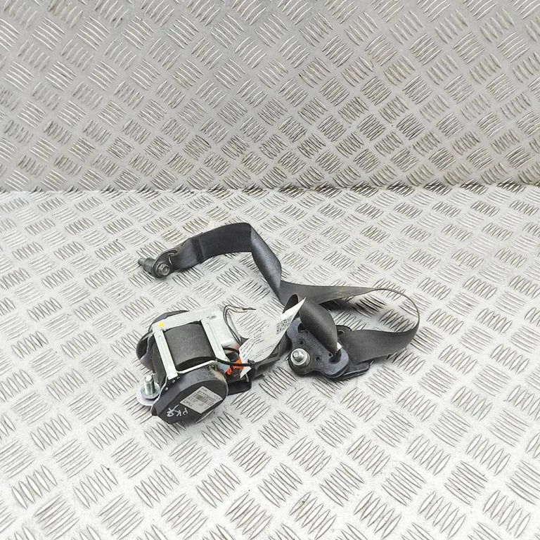 Priekšējā drošības josta 617728600D