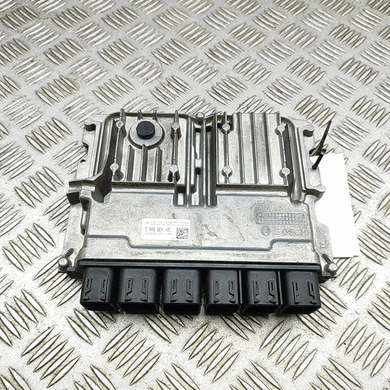 Dzinēja vadības bloks 0261S101Y8