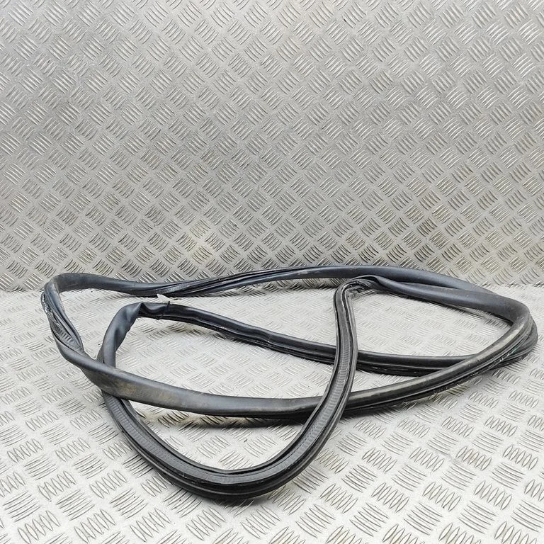 Rubber seal rear door 9808414780