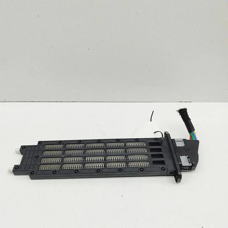 Elektriline salongi küttekeha radiaator XS013410