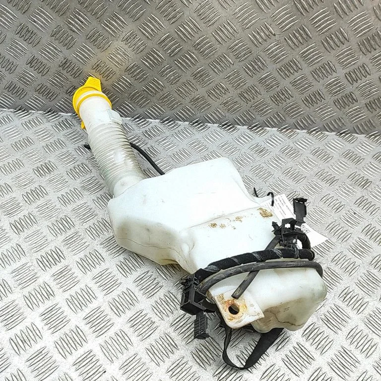 Zbiorniczek spryskiwacza 52136473 – Fiat 500X (2014-)