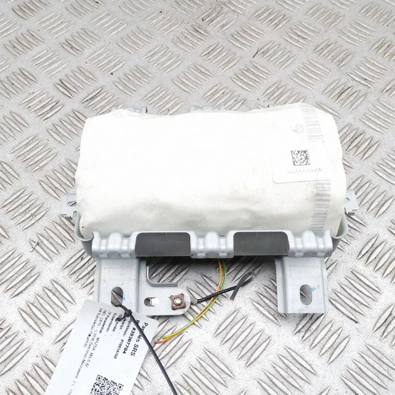 Kõrvalistuja turvapadi N24357K50B