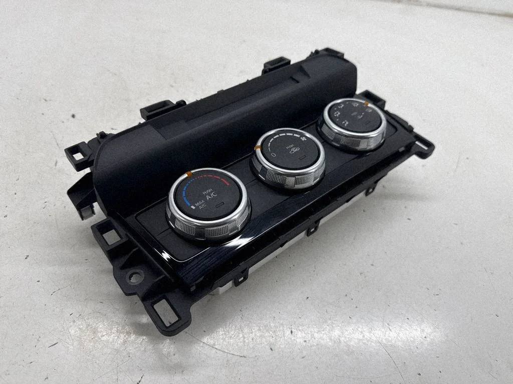 Climate control unit – Mazda 6 (2016-2018)