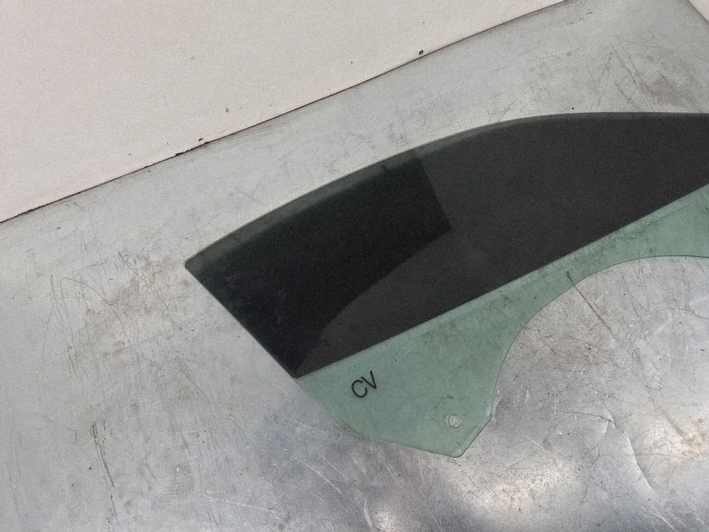 Front door window/glass (coupe) – Ford Mustang VI (2015-)
