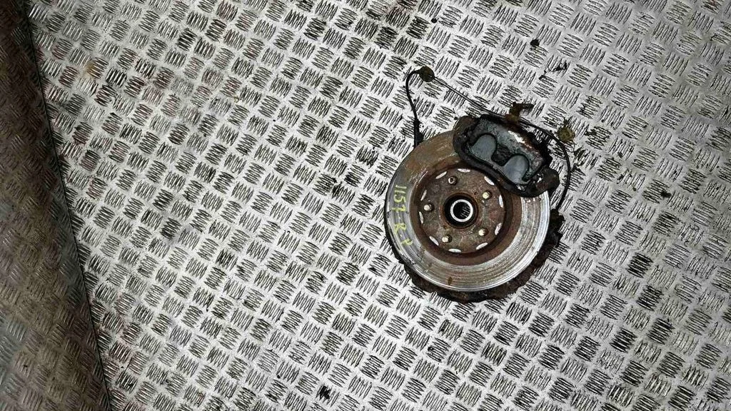 Front wheel hub – Subaru Legacy (2004-2006)