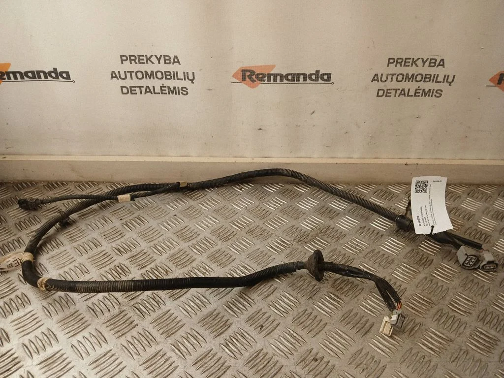Citi vadi/instalācija 8216442130B