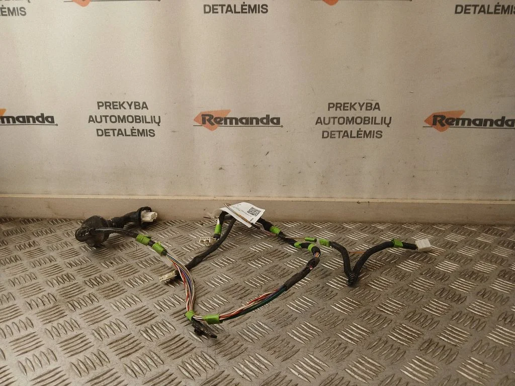Rear door wiring loom – Toyota RAV 4 (XA40) (2012-2018)