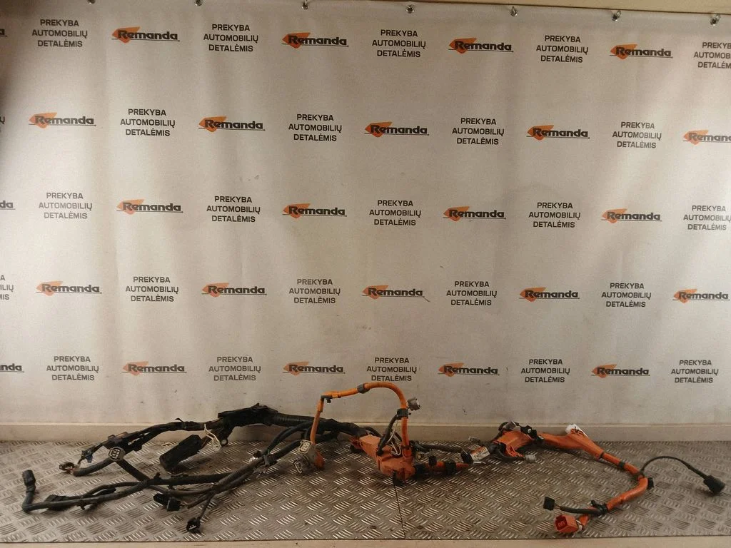 Motora vadu instalācija 8212142F40
