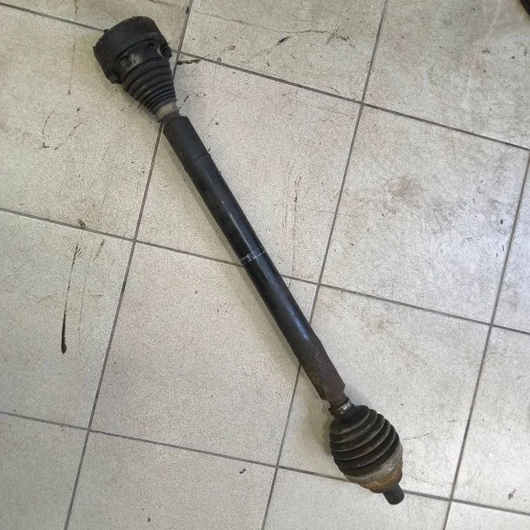 Front driveshaft – front right