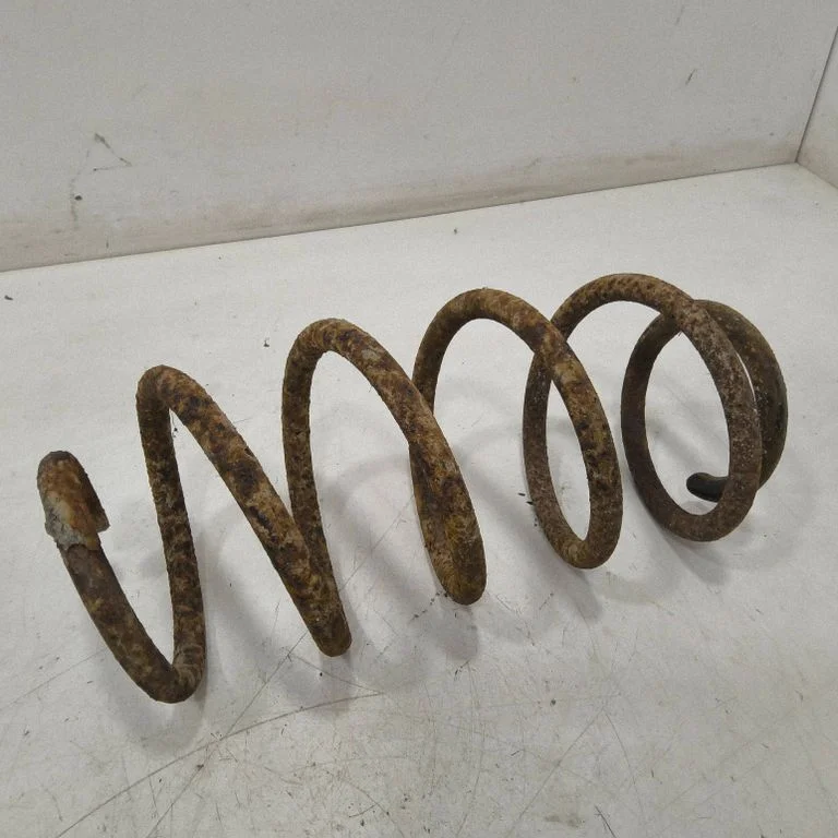 Front coil spring – Volkswagen Touran II (2010-2016)