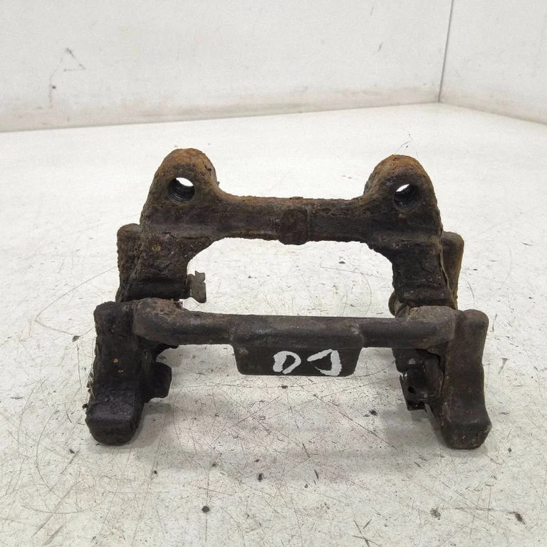 Piduriklotside hoidik/kandur (tagumine) – tagumine parem