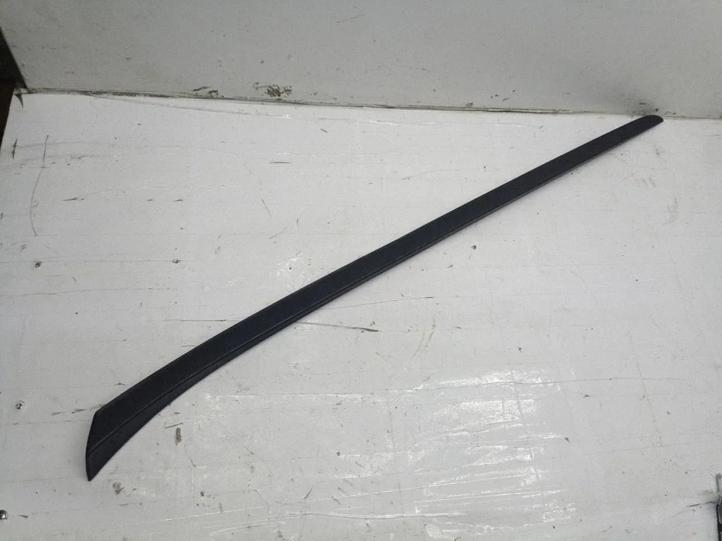 Listwa szyby przedniej – Porsche Cayenne (92A) (2010-2017)