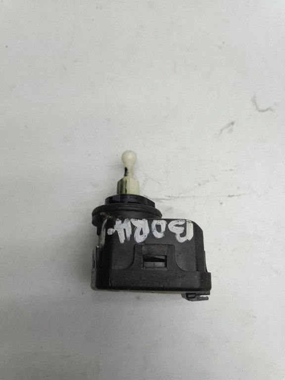 Headlight level adjustment motor 1J0941295C