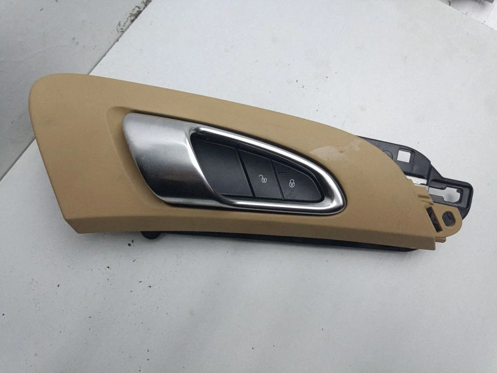 Front door interior handle – Porsche Cayenne (92A) (2010-2017)