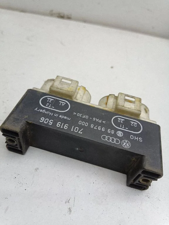 Coolant fan relay – Volkswagen Transporter - Caravelle T4 (1991-2003)