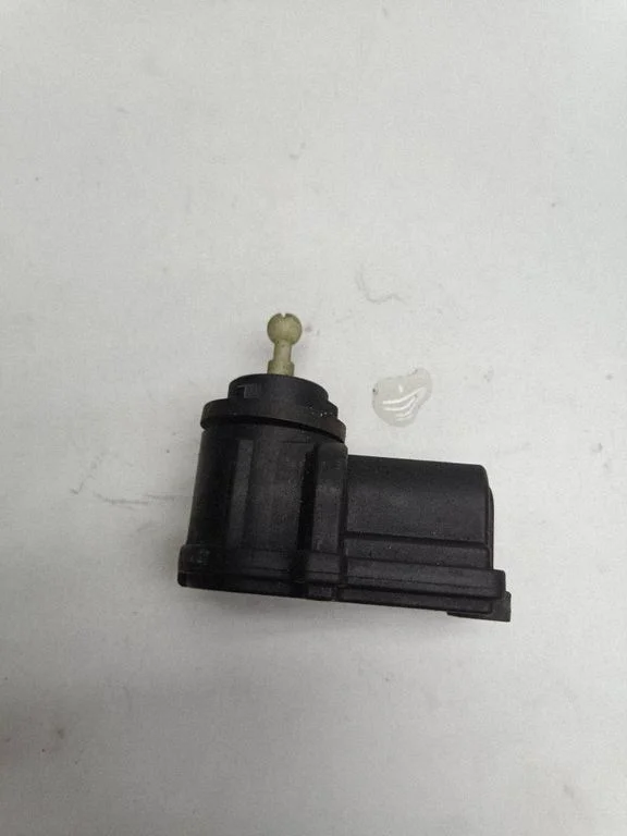 Headlight level adjustment motor 1J0941295B