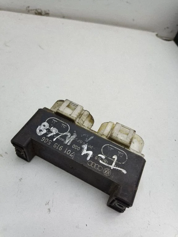 Coolant fan relay – Volkswagen Transporter - Caravelle T4 (1991-2003)