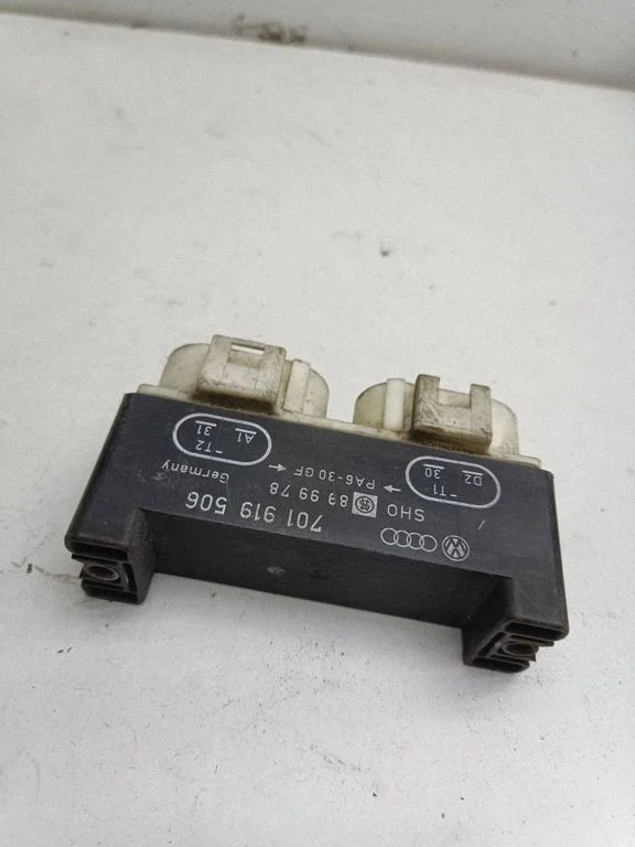 Coolant fan relay – Volkswagen Transporter - Caravelle T4 (1991-2003)