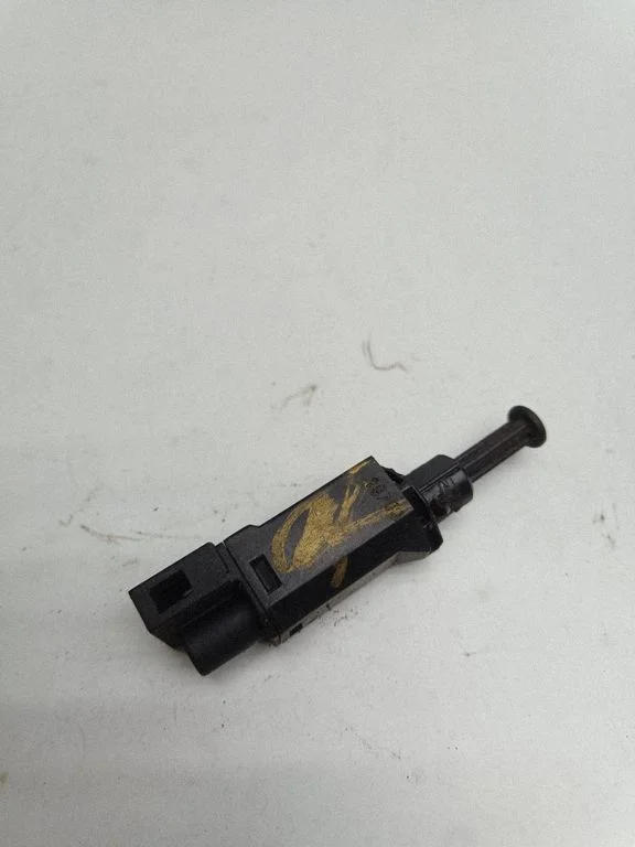 Brake pedal sensor switch – Skoda Octavia Mk1 (1U) (1996-2004)