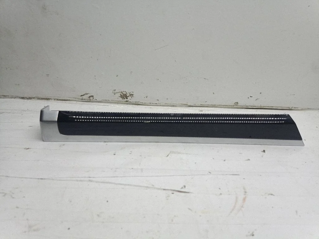 Rear door card trim – Porsche Cayenne (92A) (2010-2017)