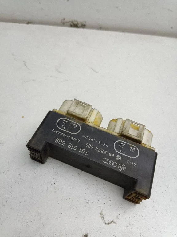 Coolant fan relay – Volkswagen Transporter - Caravelle T4 (1991-2003)