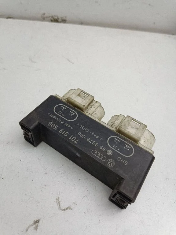 Coolant fan relay – Volkswagen Transporter - Caravelle T4 (1991-2003)