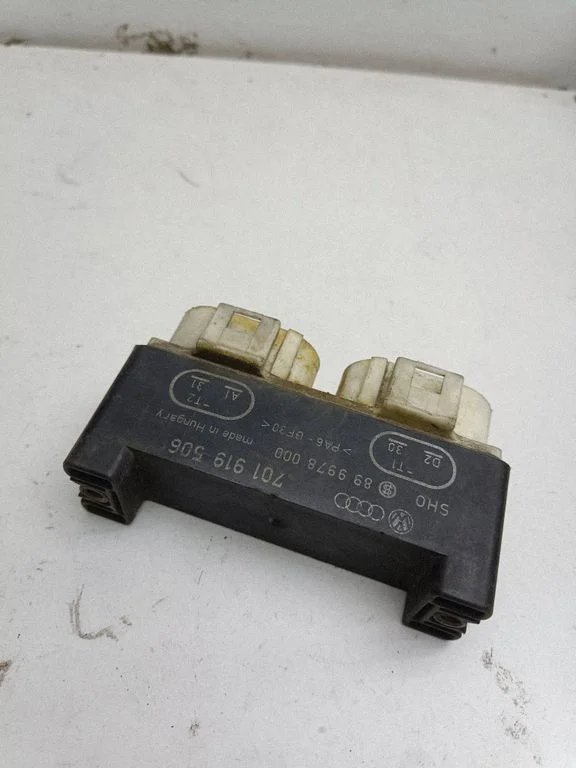 Coolant fan relay – Volkswagen Transporter - Caravelle T4 (1991-2003)